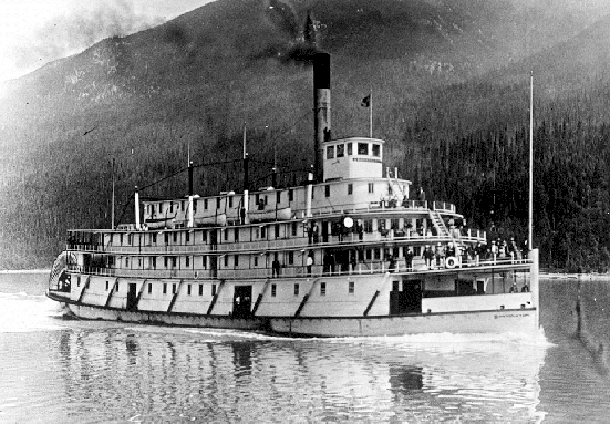 SS Bonnington Plying the Waters of Lower Arrow Lake