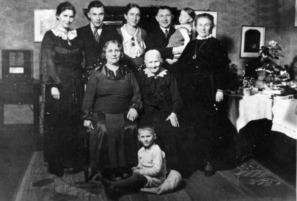 Celebrating Emma's 80th Birthday in Belgard 1936