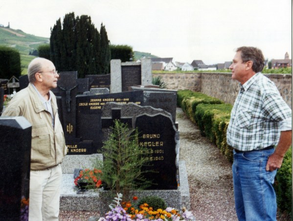 The two Sons Hartmut and Jürgen Kegler Visiting his Grave