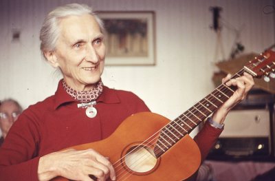 Pretending to Play the Guitar