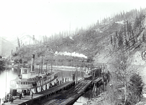  1918 Paddlewheeler S.S. Slocan docked on Slocan Lake, East of the Arrow Lakes 1918 - Photo Credit: CBT.org 