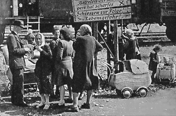 In Search of Food and Shelter 1945 - Photo Credit: kiel.de