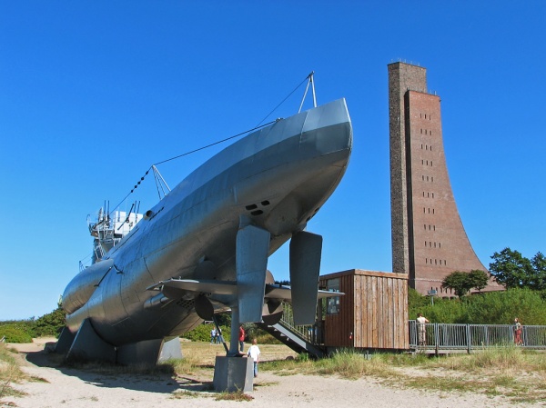 U-Boat 995 and Marine Memorial Tower - Photo Credit: wikipedia.org