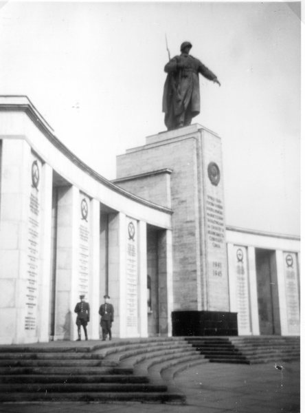 Soviet War memorial commemorating the 80,000 Russian soldiers who died in April and May 1945
