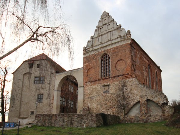 Castle at Wolmirstedt - Photo Credit: holidaycheck.de