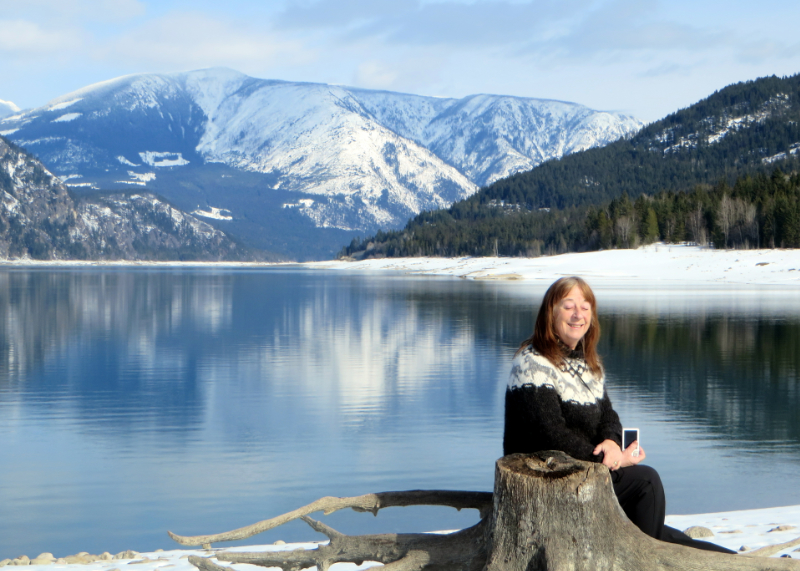 Biene Soaking up the February Sunrays