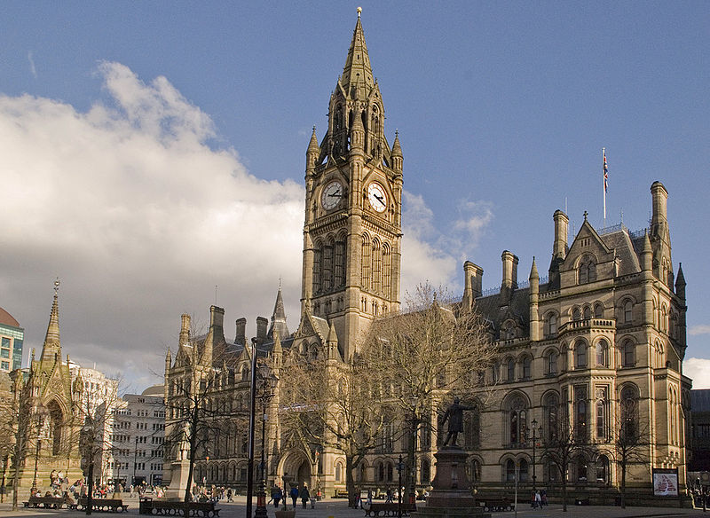 800px-Manchester_Town_Hall_from_Lloyd_St